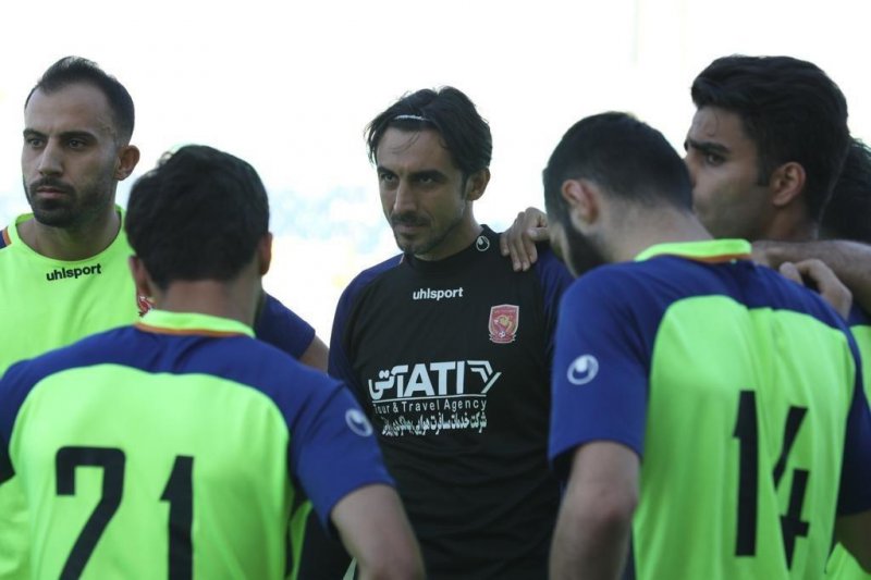 رحمتی به شهرخودروییها؛ معذرت، معذرت! (عکس)