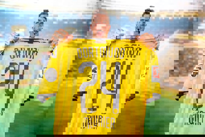 خوشامدگویی بوروسیا دورتموند به توماس مونیه