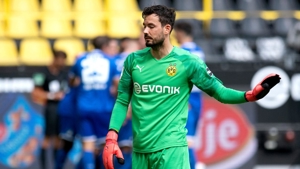 ارلینگ هالند هنوز در سطح لواندوفسکی نیست اما...