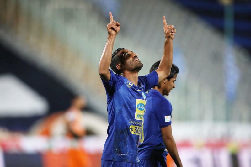 ریگی، بهترین بازیکن دیدار استقلال-سایپا