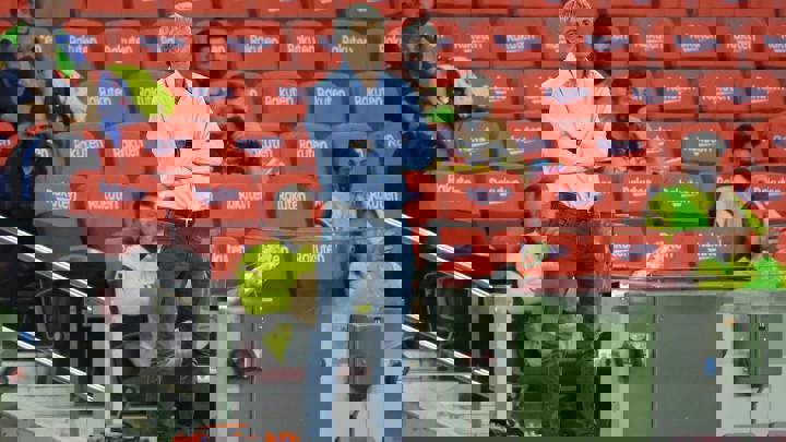 1507718