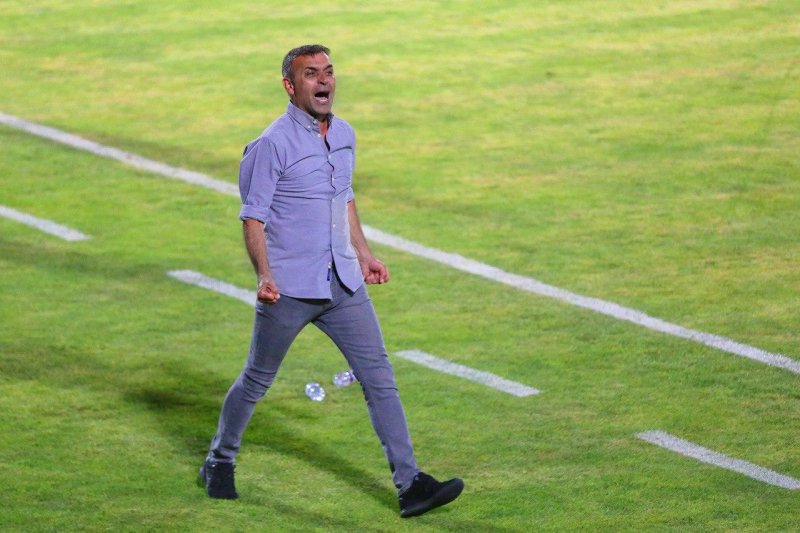 ویسی: آقای داور چرا گلر گل گهر اخراج نشد؟