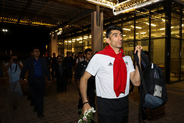 بیرانوند شنبه شب به بروکسل  میرود