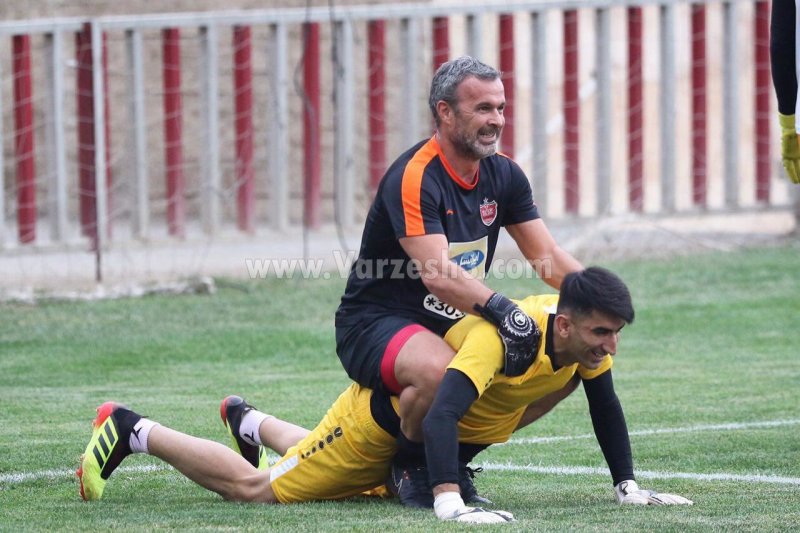 پایه 190 سانتیمتری پوکر را بردند!