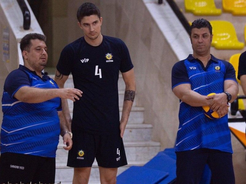 والیبالیست برزیلی مجوز بازی در ایران را دارد؟