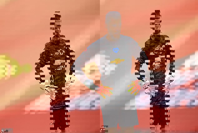 1512977