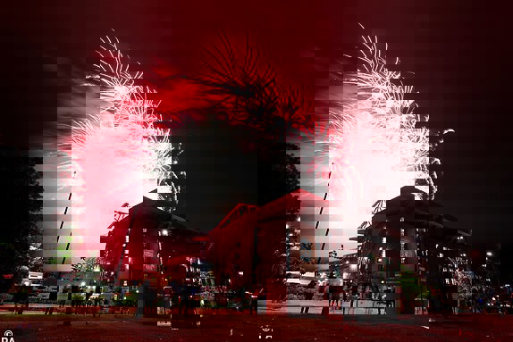 بازداشت 9 هوادار افراطی در جشن قهرمانی لیورپول