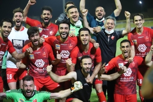 دایی، کریمی و احسان علیخانی در جشن قهرمانی