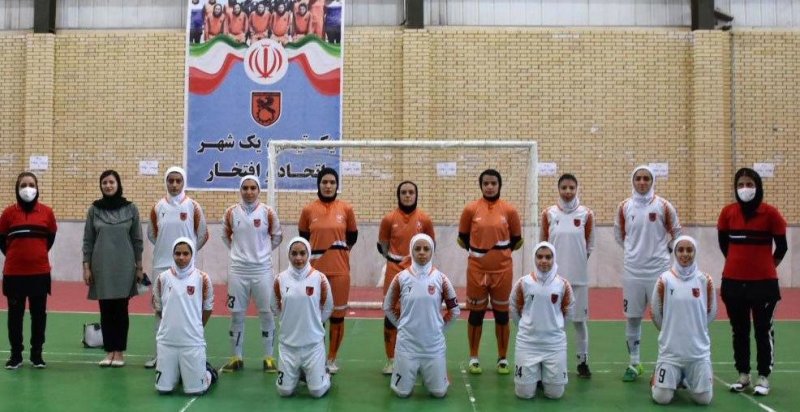 مس در یک قدم قهرمانی ؛رفسنجان دبل میکند؟