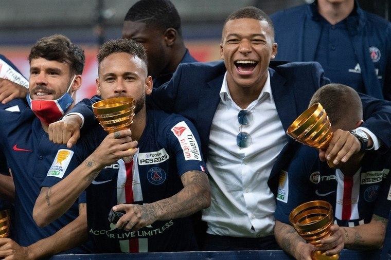 امباپه مصدومیت را به مسخره گرفته است! (عکس)