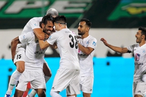 غلبه بر پرسپولیس در آزادی پس از 1814 روز