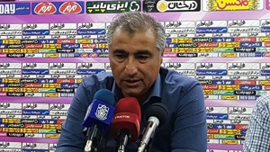 الهامی: بازیکنانم شرف را معنی کردند!