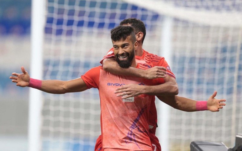 رضاییان در تیم منتخب لیگ قطر