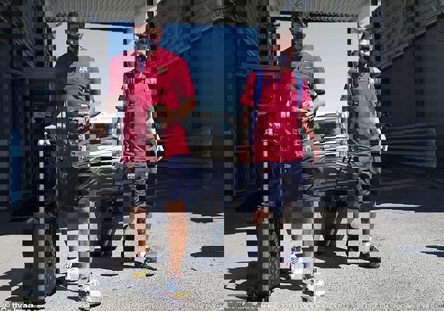 1522903