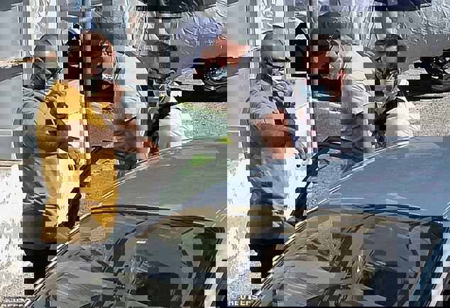 1523501