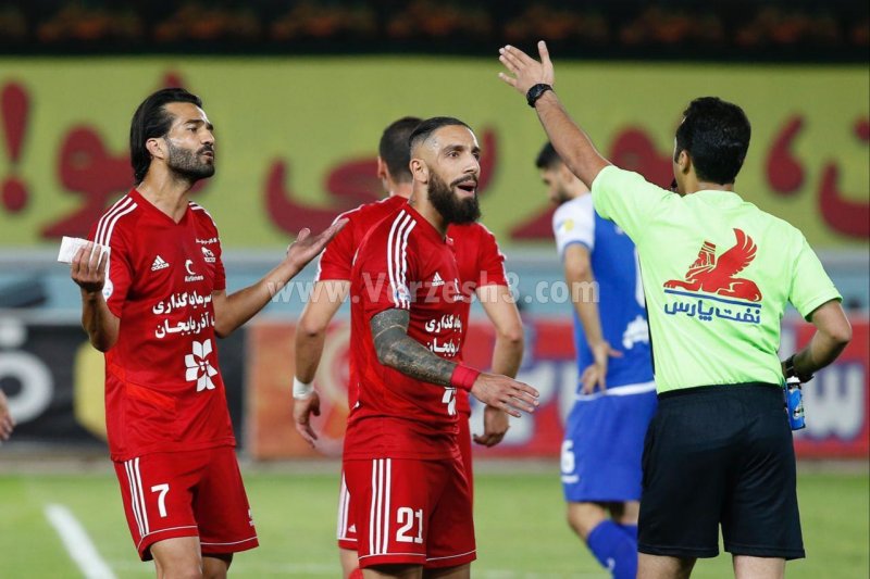 بررسی دو صحنه حساس داوری فینال حذفی