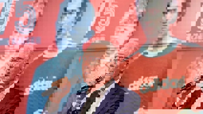 صدای بکن باوئر درآمد؛ هانسیفلیک شفاف سازی کند