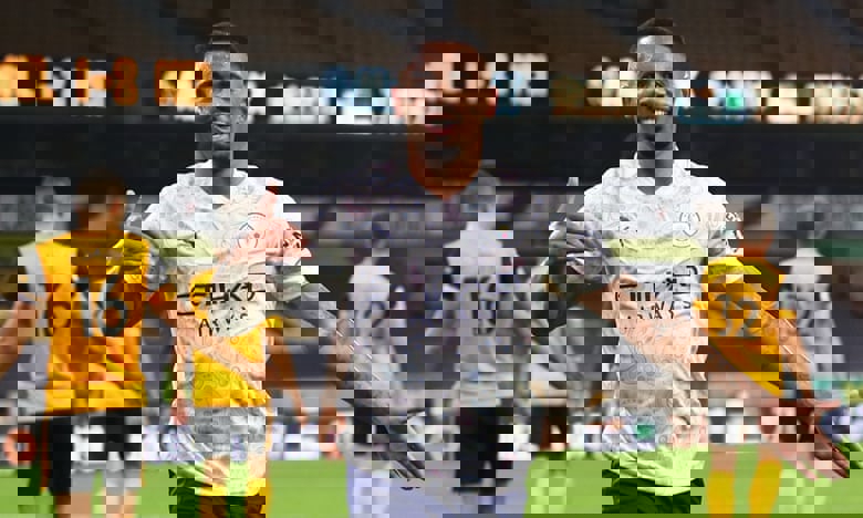 1529594