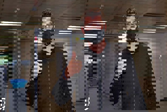 1529671