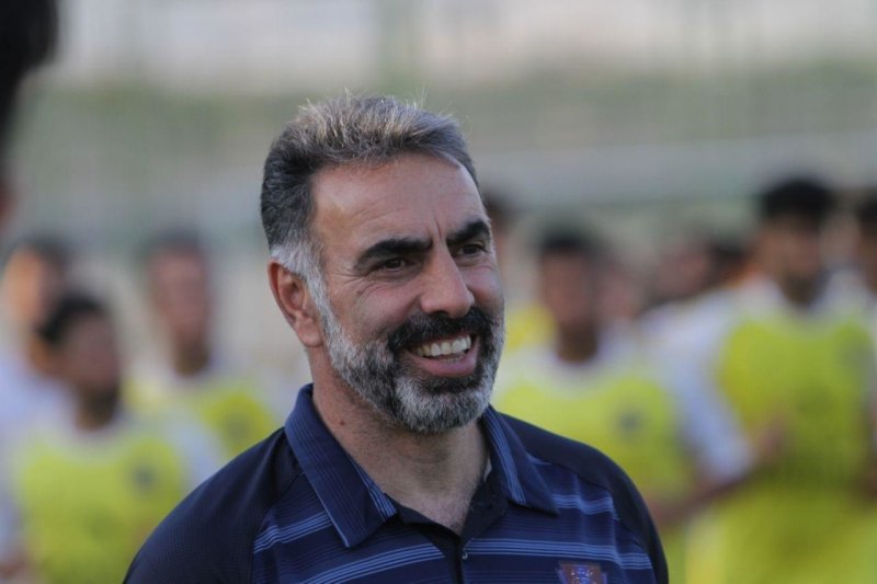 فکری با اجازه وارد مذاکره شد