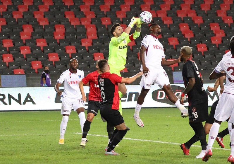 توقف ترابزون اسپور بدون حسینی