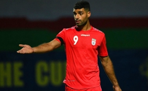 رابطه عاشقانه طارمی و پنالتی(عکس)