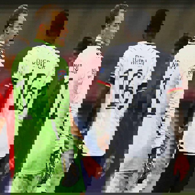 1535619