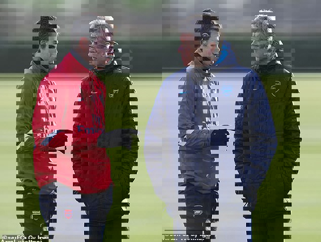 1535821