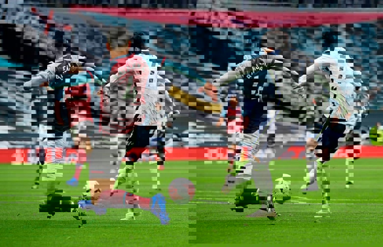 1536776