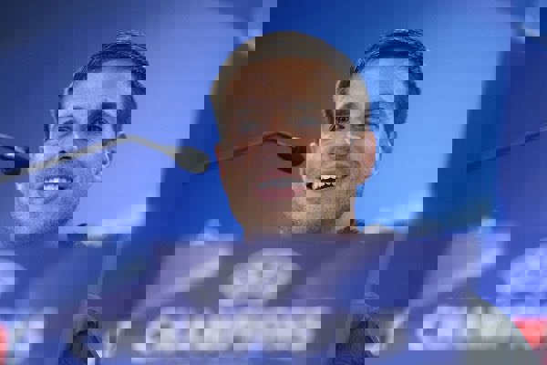 1537016