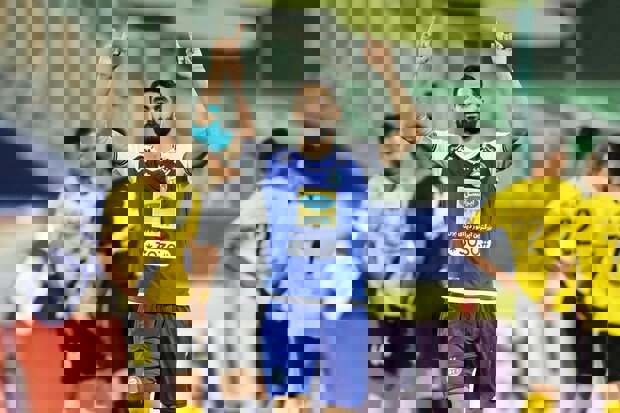 1537432