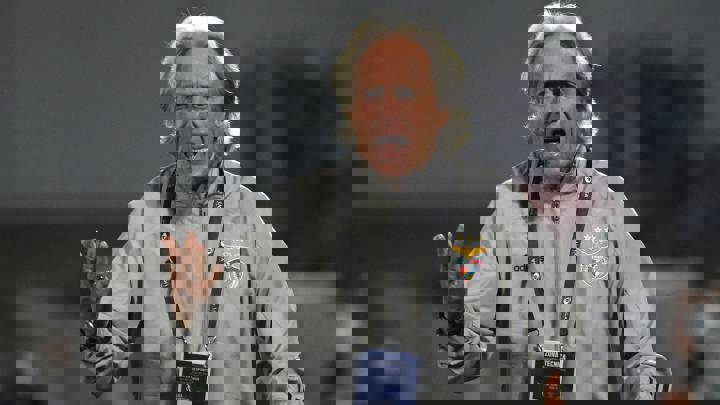1538954