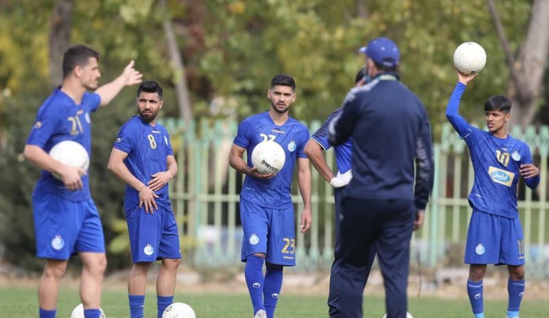 بازیکن اوکراینی پنج روز قبل از استقلال جواب شد