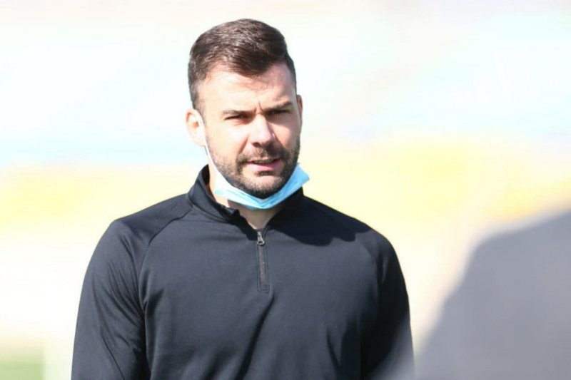 رادو: باور نکنید، آنها دروغ میگویند!