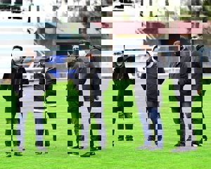 قلعه نویی: سرهنگ، پیشکسوت فرا رنگی بود