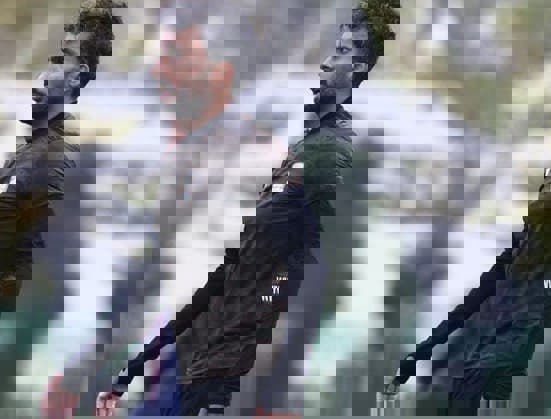 محمدحسین میثاقی را بدجور زدند! (عکس)