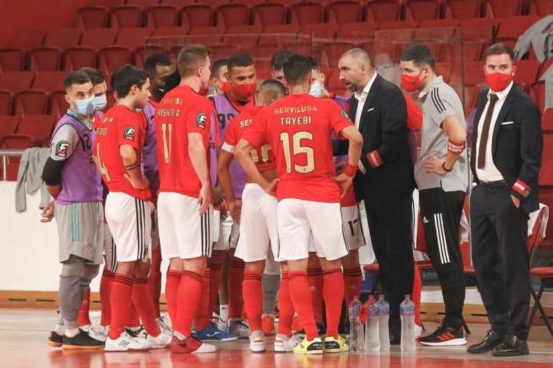 برد پُر گل بنفیکا در روز بدشانسی طیبی