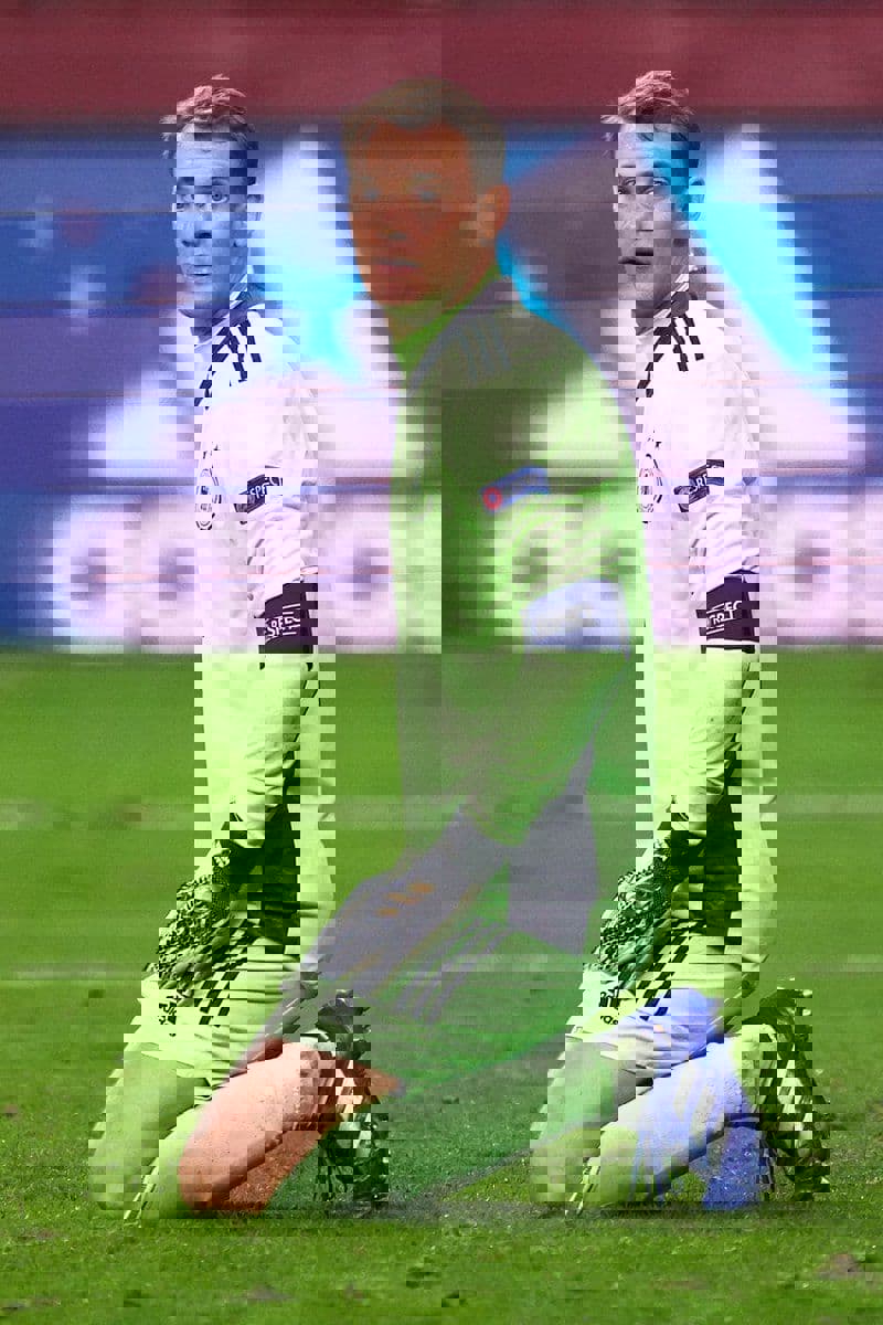 1544653