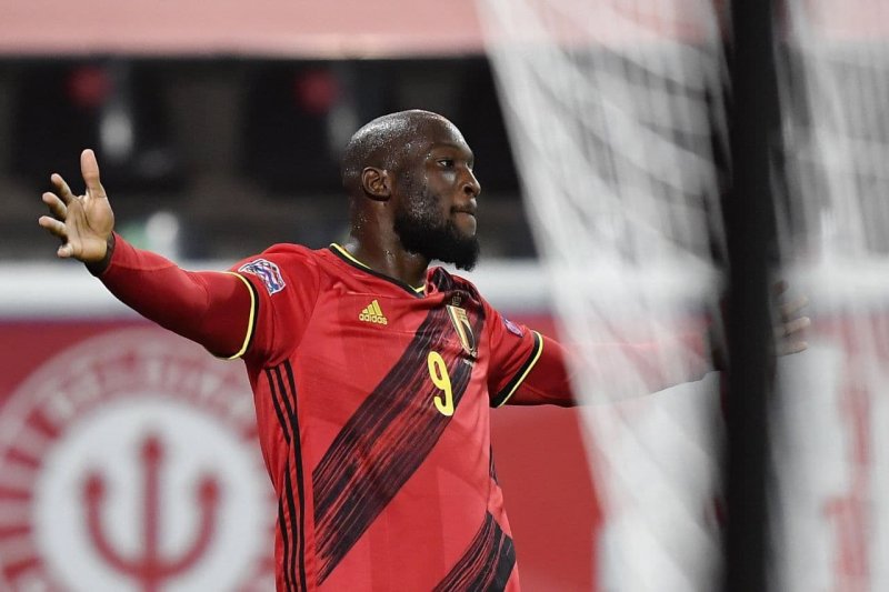 1544921
