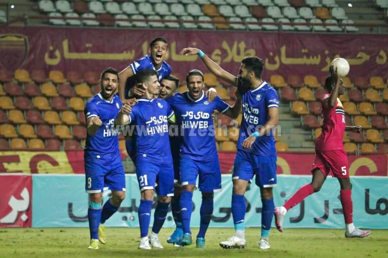 کاپیتان استقلال در جمع دو گلههای لیگ بیستم