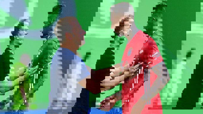 1546152