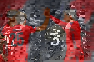 بایرن 3-1 سالزبورگ: پیروزی و صعود 10 نفره