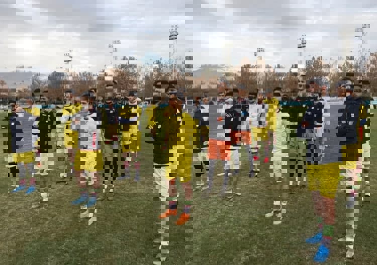 تا تصمیم گیری AFC؛ تمرینات فعلا تعطیل می شود 