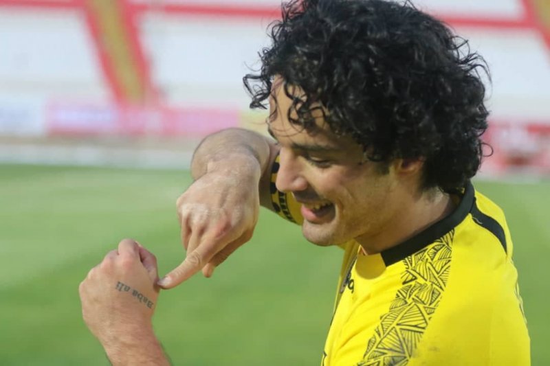 نورافکن در موقعیت احسان حاجصفی