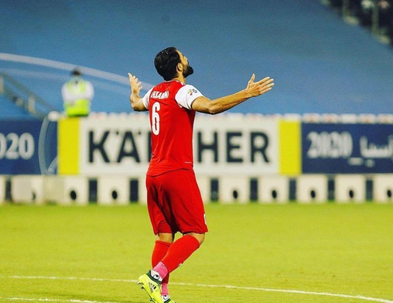 کنعانیزادگان بهترین مدافع وسط لیگ قهرمانان (عکس)