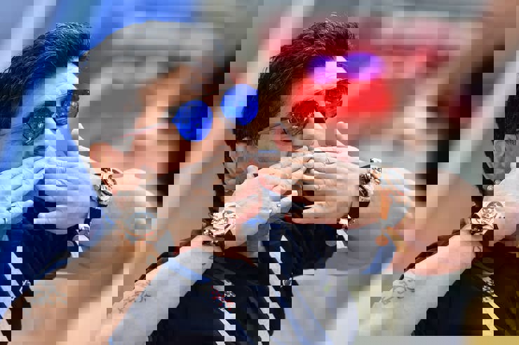 1548357