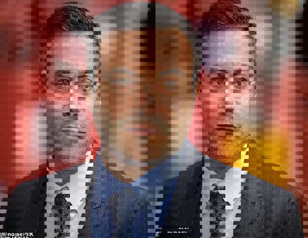 1548736