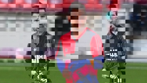 جریمه بارسلونا به خاطر ادای احترام مسی به مارادونا!