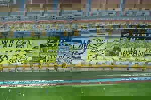 ورود تماشاگران در ایران مجاز شد!(عکس)