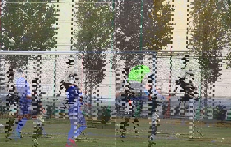 برتری ذخیره‌های پیکان مقابل تیم فیروز کریمی